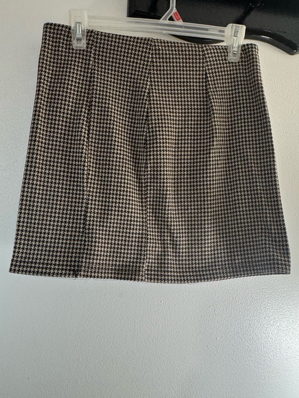 Classic Houndstooth Mini Skirt - Black and Beige size M Shein